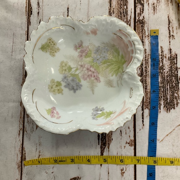 BAVARIAN CHINA CROWN OVER CASTLE MARK PORCELAIN 7” BOWL GOLD TRIM GERMANY - Picture 5 of 8